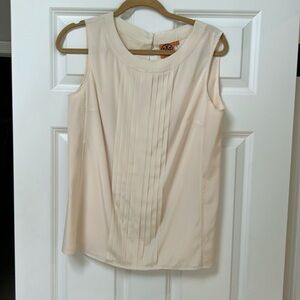 Tory Burch silk sleeveless top size 6 with lining . Color cream